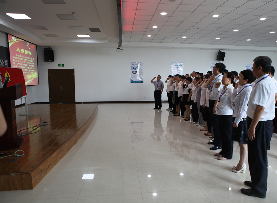 照片1_副本.jpg 照片1_副本.jpg